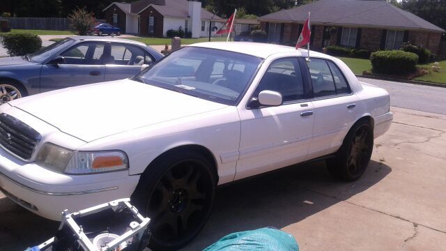 Crown Vic 26'