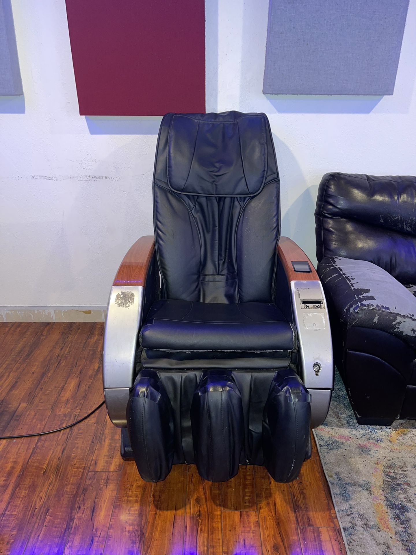 Vending Massage Chair for Sale in Los Angeles, CA OfferUp