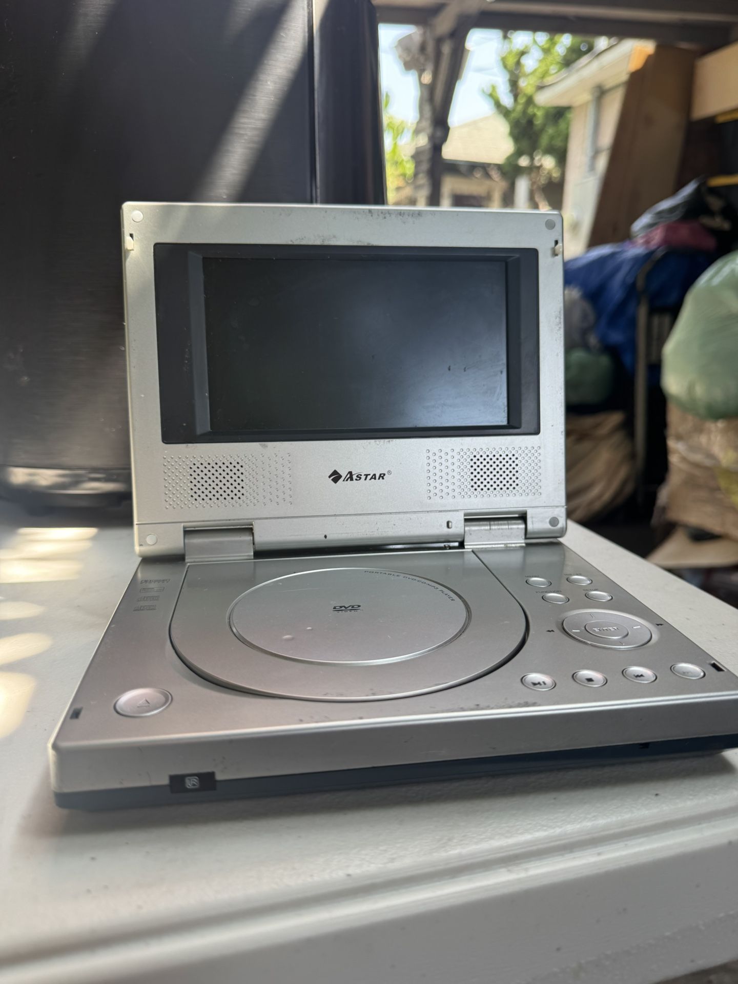 Astar PD3010 Portable 6 Inch DVD / CD Player