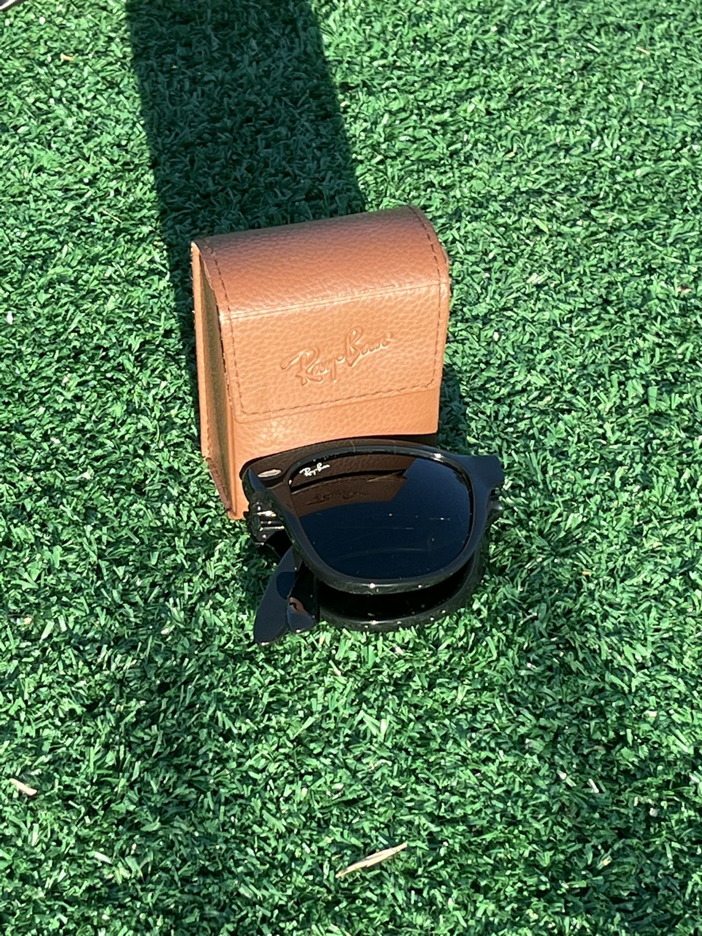 Men Ray Ban Foldable Sunglasses