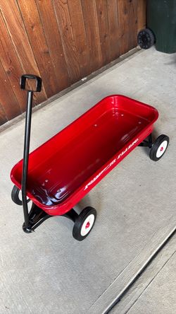 Radio Flyer wagon