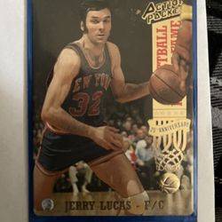 Jerry Lucas Basketball Trading Card 