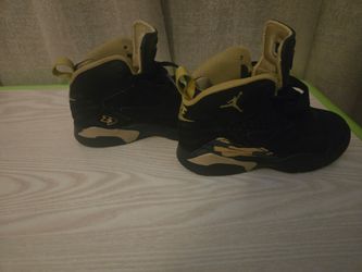 Jordan Nike  kids size 28