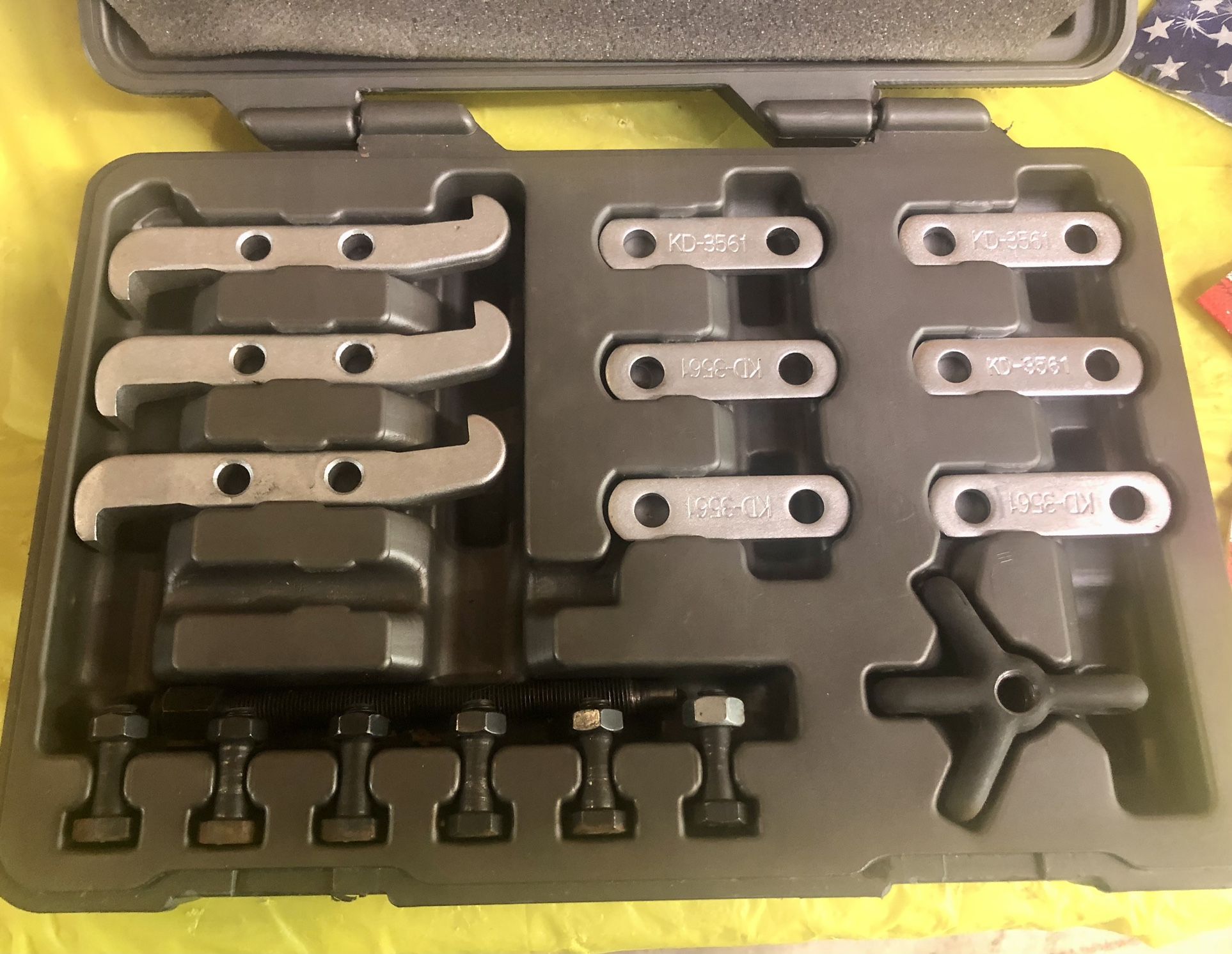 KD Automotive Puller Kit In Box!