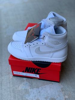 (size 8.5) Nike Air Jordan 1 High 85 Neutral Grey