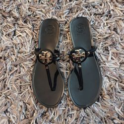 TORY BURCH SANDLES