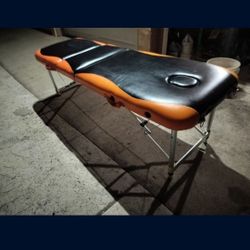 Massage Table Portable And Lite Weight $100