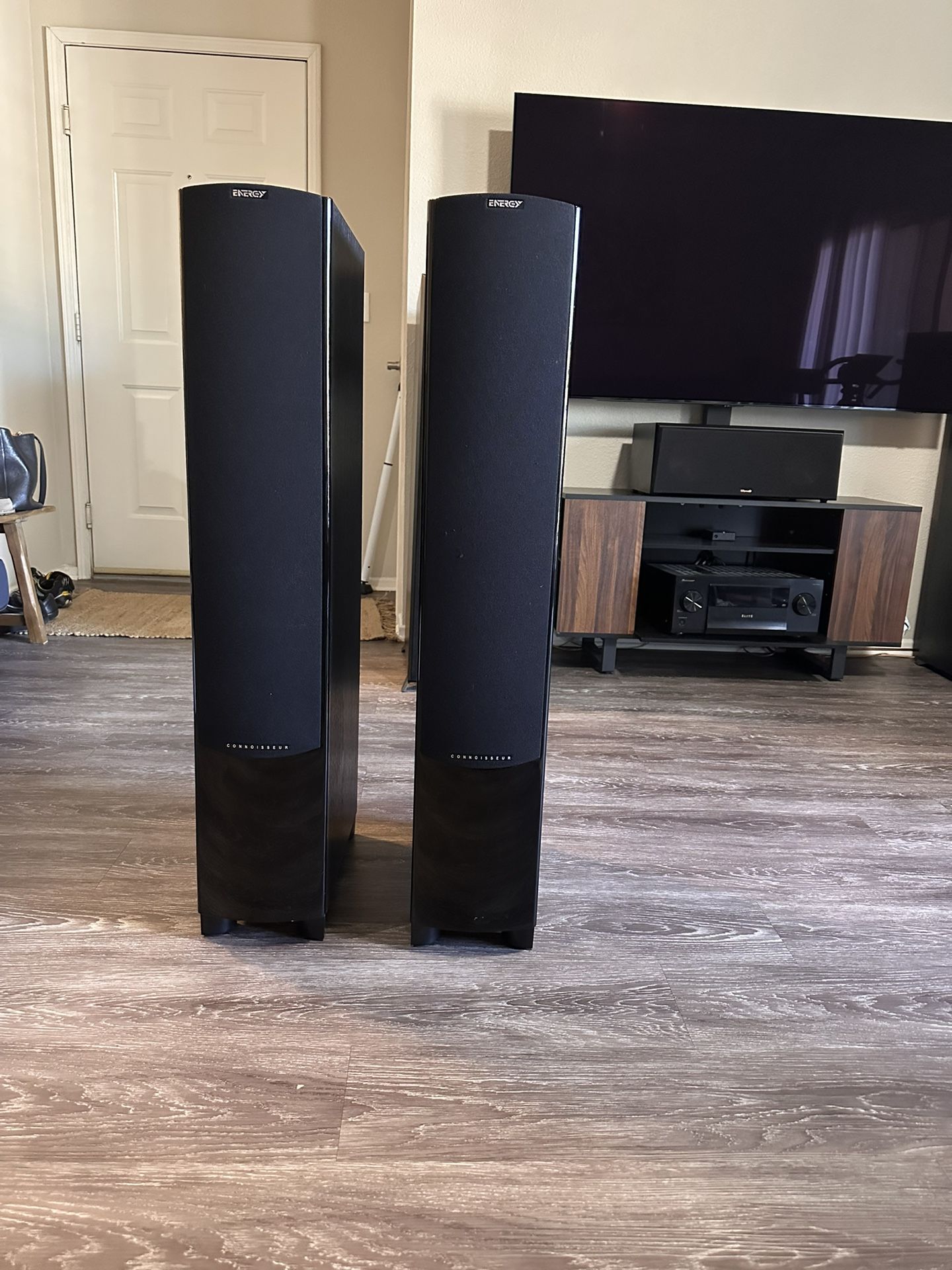 Energy CF-50 Tower Speakers + ESW-8 Sub - Great Sound, Local Pickup