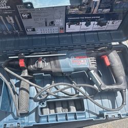 Bosch Bulldog Xtreme rotary hammer drill