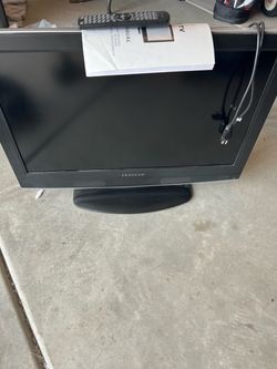 Proscan 32" Flat Screen TV with Remote