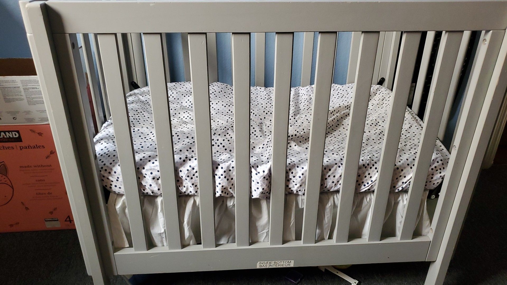 Baby crib