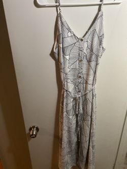 Floral Black and White - Brand New
