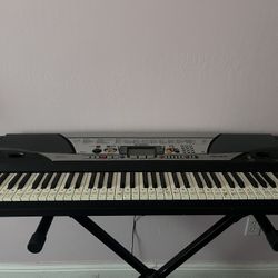 YAMAHA PIANO 
