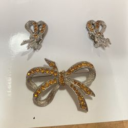 Austrian Crystals Brooch And Earring Set