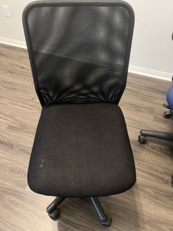 Black Adjustable Office Chair 