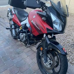 Suzuki V-Strom – Lista para rodar / Ready to Ride