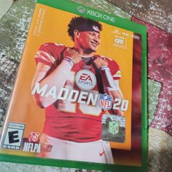 EA Sports NFL Madden 20 Xbox One (online store code, guides, sticker, new almost