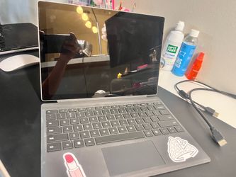 Microsoft Surface Pro 7 (i5, 8GB RAM, 128GB SSD)