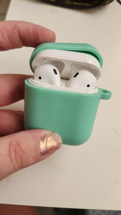 2nd Generation Air Pods 