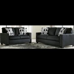 ✨ Like-New Black Sofa & Loveseat Set – Never Used, Tags Still Attached ✨
