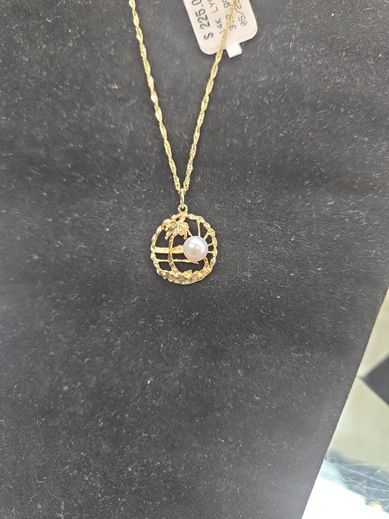 Beach Pendant Necklace 