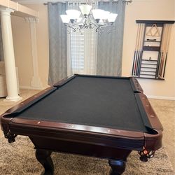 Pool table