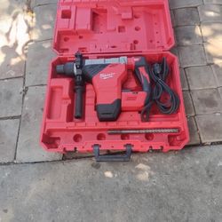 Milwaukee Rotary Hammer 