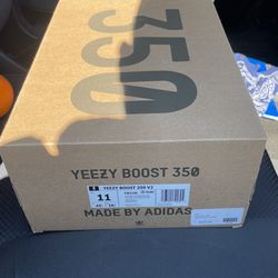 Yeezy Boost 350 V2