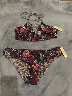 Floral Bathing Suit W/ Reversible Bottoms - BRAND NEW W/ Tags