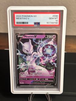 Mewtwo V #030 PSA 10
