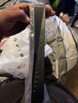 NETGEAR - Dual-Band AC1750 Router with 16 x 4 DOCSIS 3.0 Cable Modem - Black