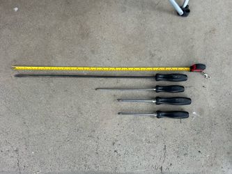 Snap on screw drivers