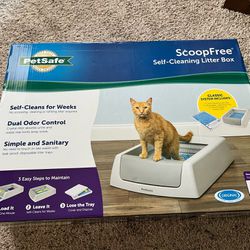 Self Cleaning Litter Box. 