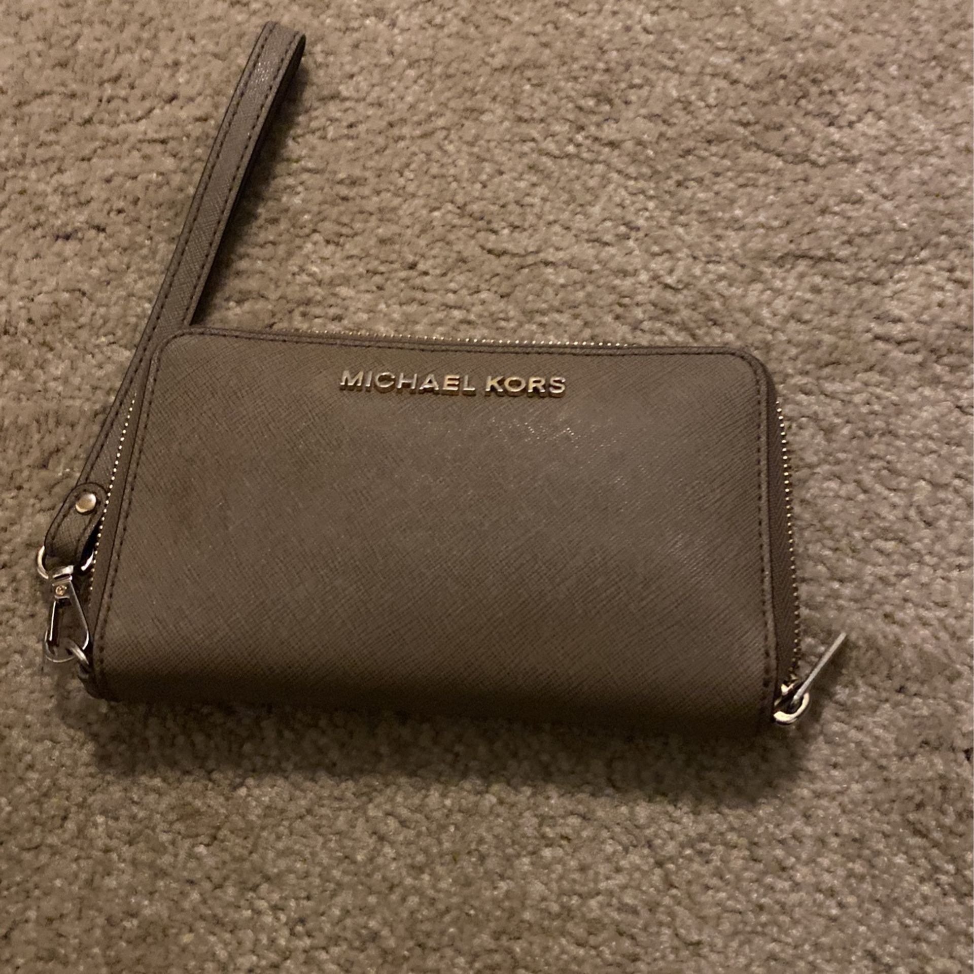 Michael Kors Wristlet Authentic