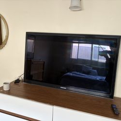 Samsung TV (Roku and Soundbar Optional)