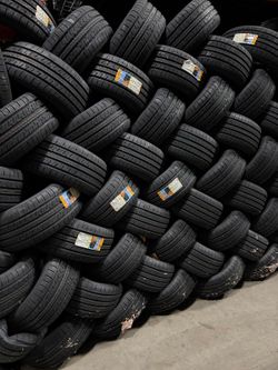 235 45 19 llantas nuevas disponible