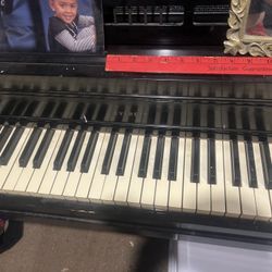 Everett Piano