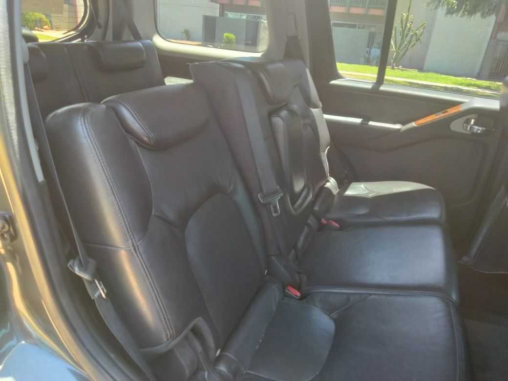 2005-2012 Pathfinder Seats