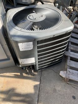 Air conditioning condenser