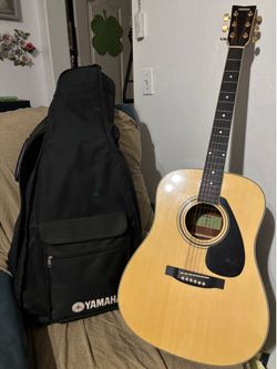 Yamaha FD02 Acoustic Guitar