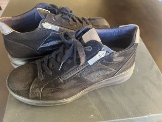 ASICS walking women shoes PEDALA size 6.5