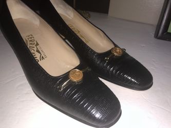 Ferragamo heels size 5.5 b great condition