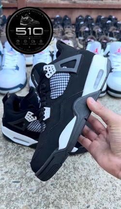 Air Jordan White Thunder 4