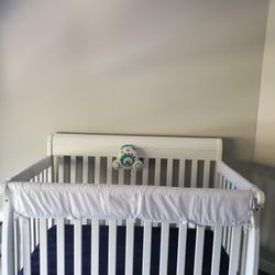 DaVinci Kalani 4-in-1 Convertible Crib in White, Greenguard Gold Certified
