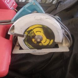 7 1/4 Makita Circular Saw No Issues