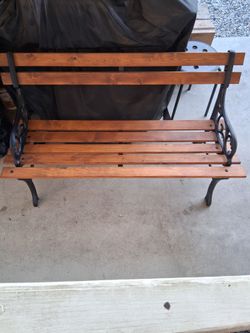 Outdoor Wood Slat Garden Bench with Cast Iron Frame