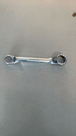 Snap On 11 / 16 - 13 / 16 wrench  xs2226