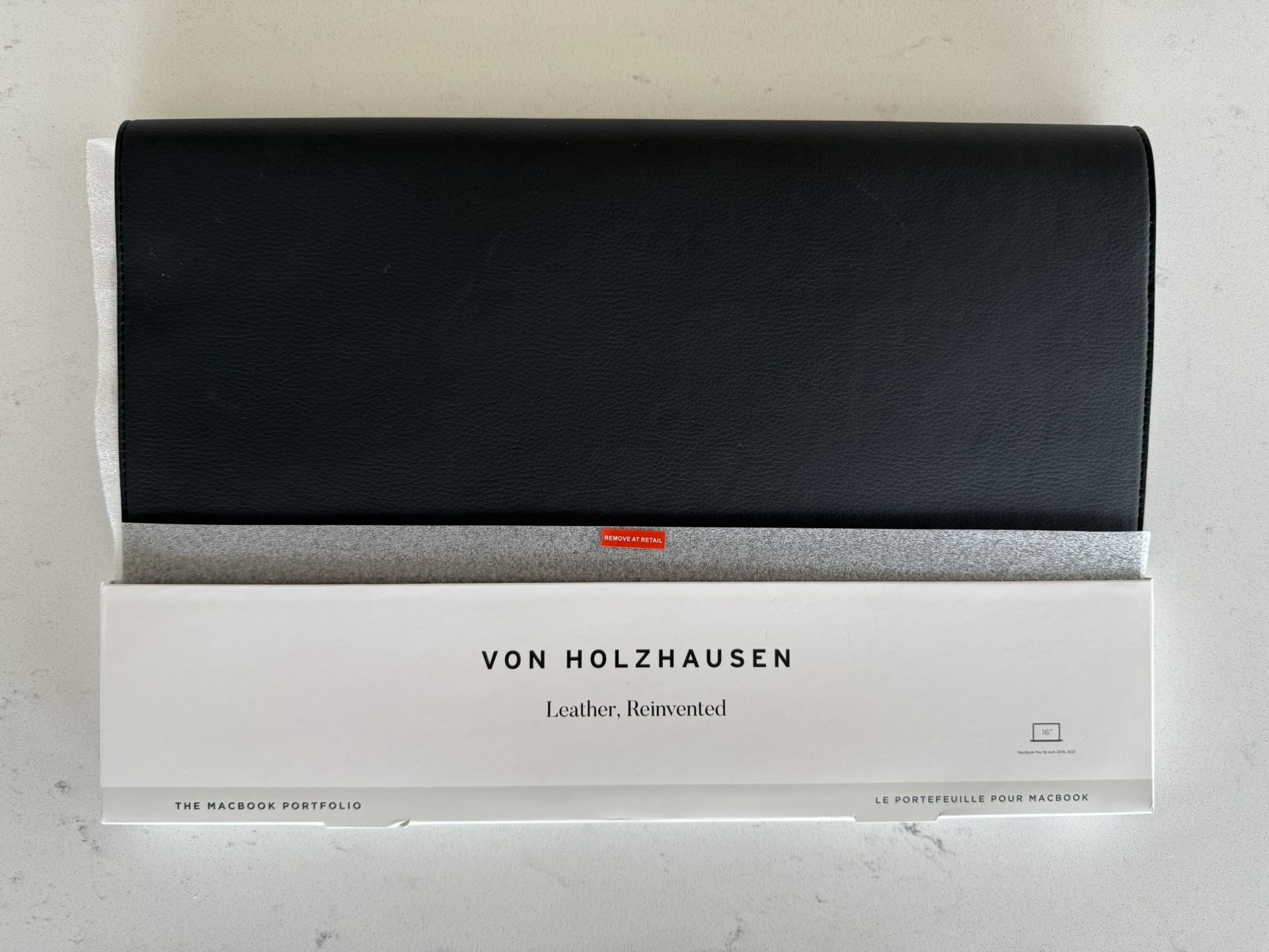 VON HOLZHAUSEN MACBOOK PORTFOLIO 16-INCH