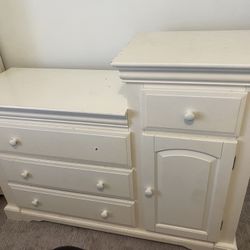 Dresser w/changing table top