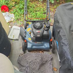 Lawnmower 
